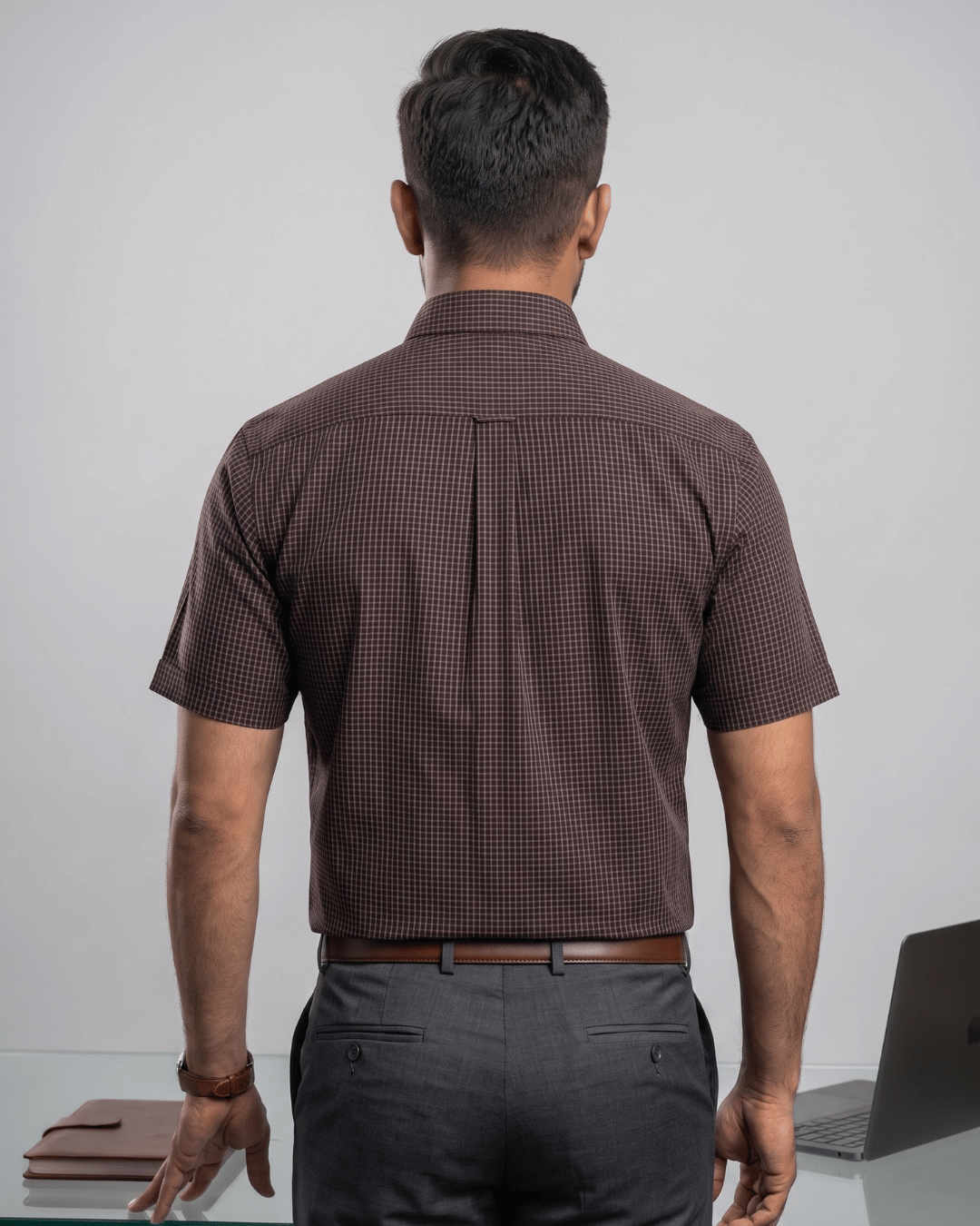 Rs 3296 Brown Mens Half Sleeves Shirt