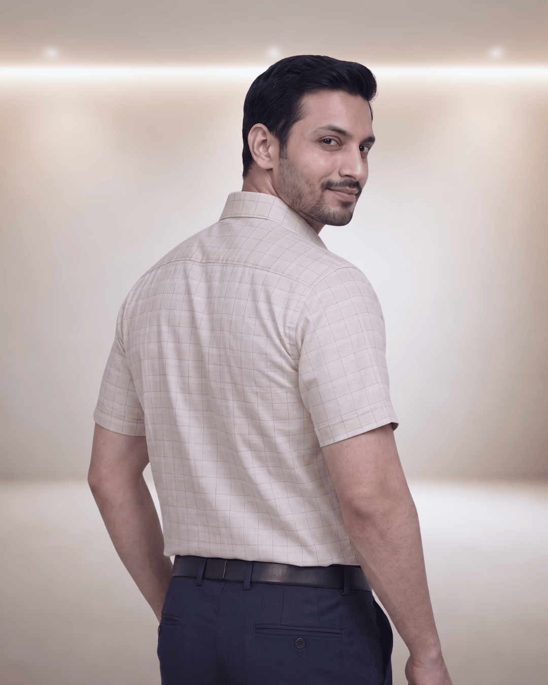 Rs 5933 Brown Mens Half Sleeves Shirt